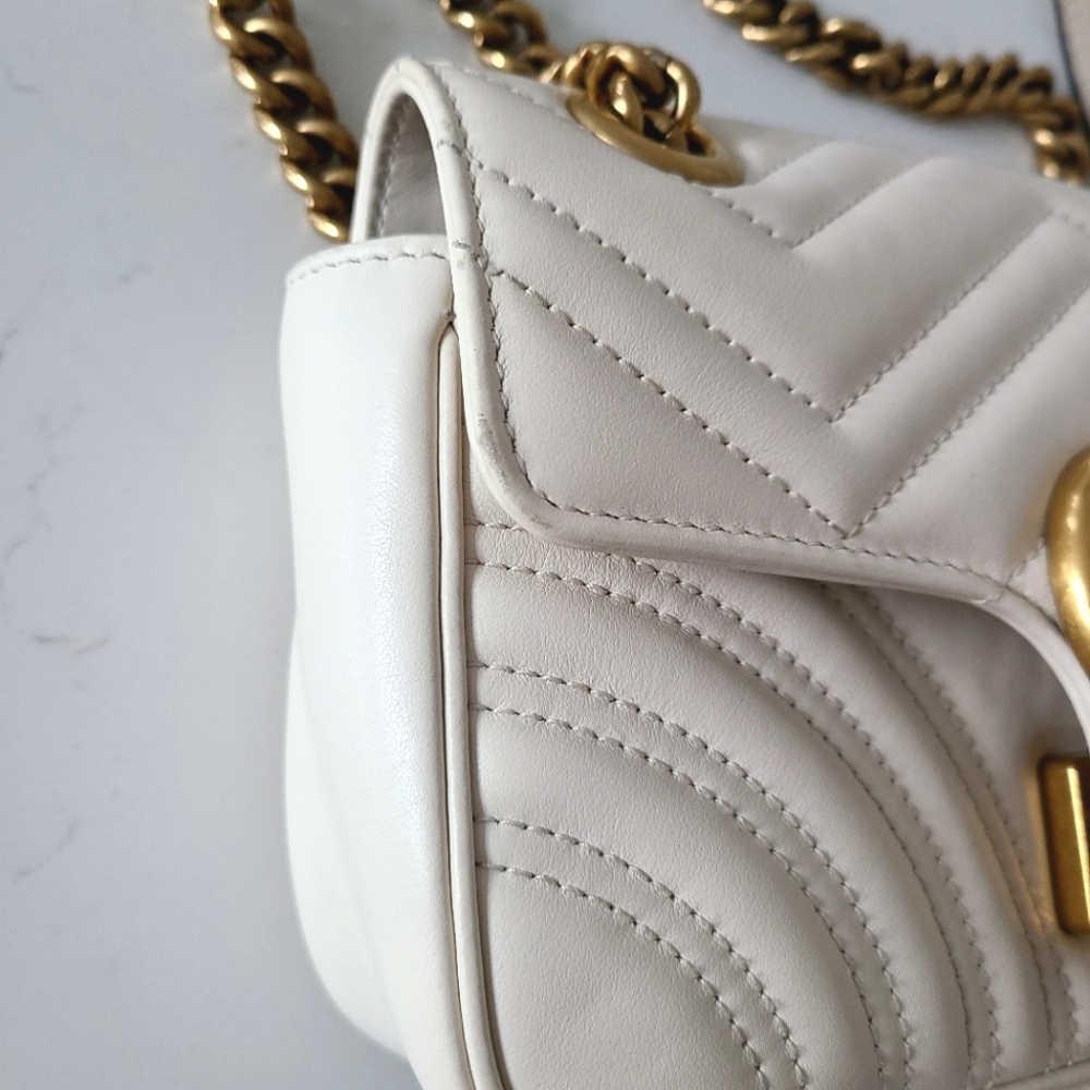 Gucci GG Marmont matelassé mini bag - Picture 14 of 15